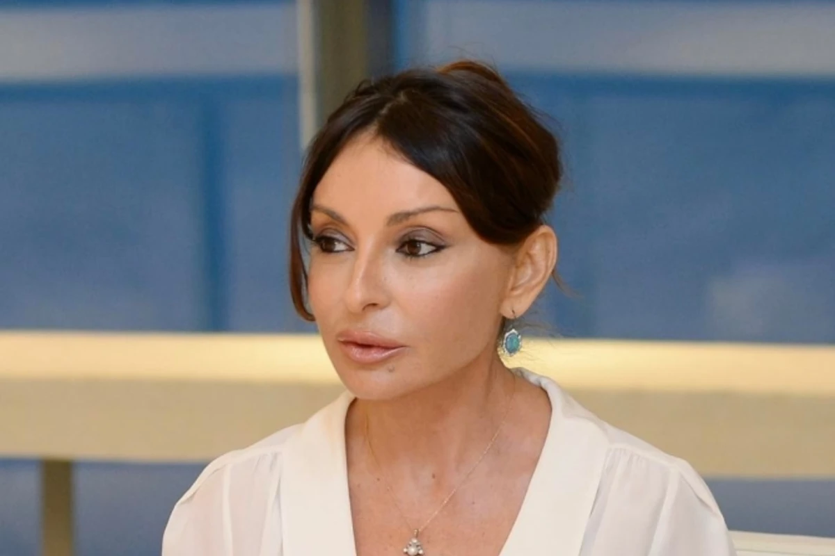 Leyla Əliyeva anasını belə təbrik etdi (FOTO) Leyla Əliyeva anasını belə təbrik etdi (FOTO)