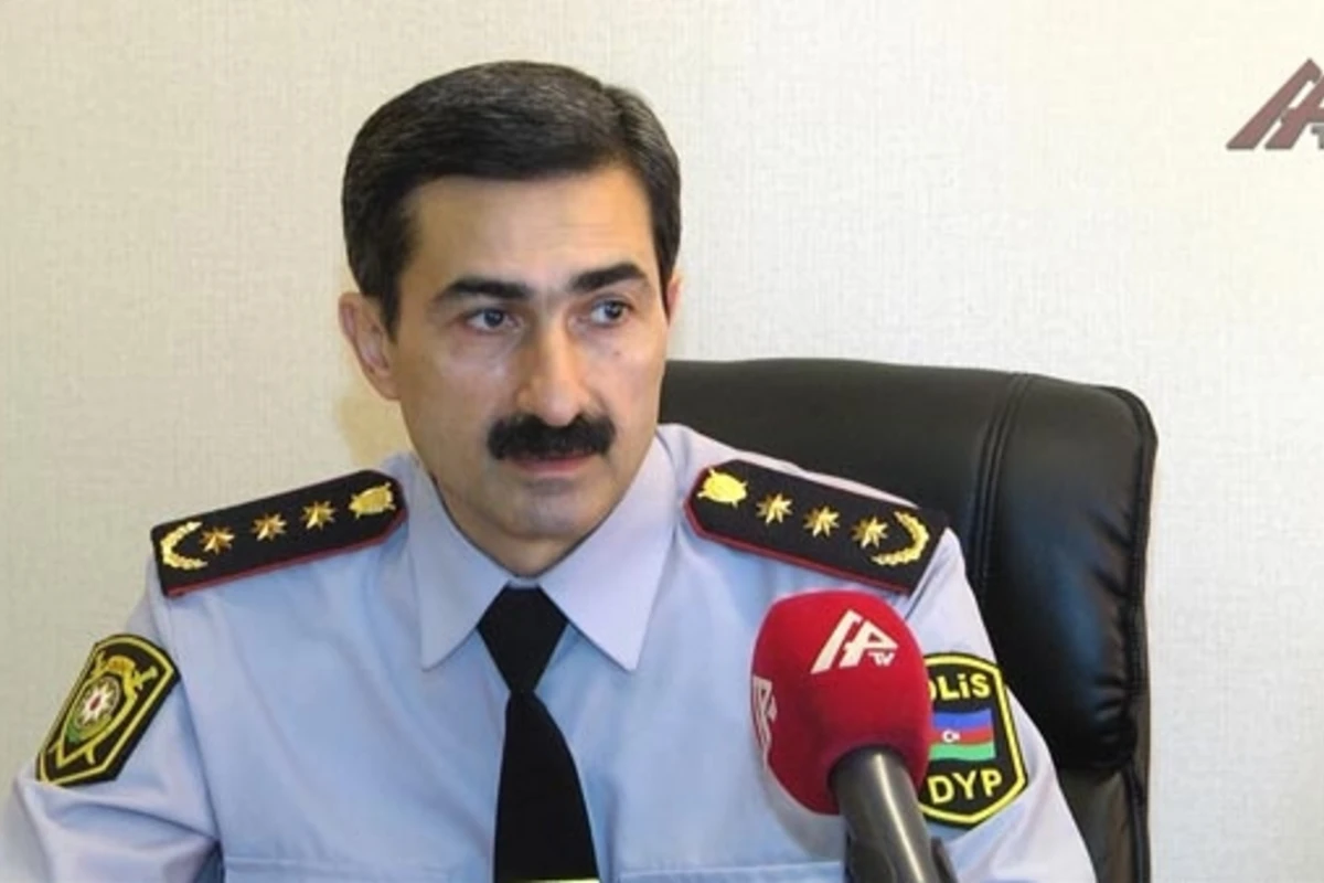 Maşının arxa oturacağında oturan sərnişinlər kəmərə görə 30 manat cərimələnəcəklər Maşının arxa oturacağında oturan sərnişinlər kəmərə görə 30 manat cərimələnəcəklər