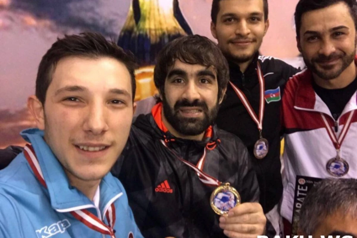 Rafael Ağayev yenə birinci oldu (FOTO) Rafael Ağayev yenə birinci oldu (FOTO)