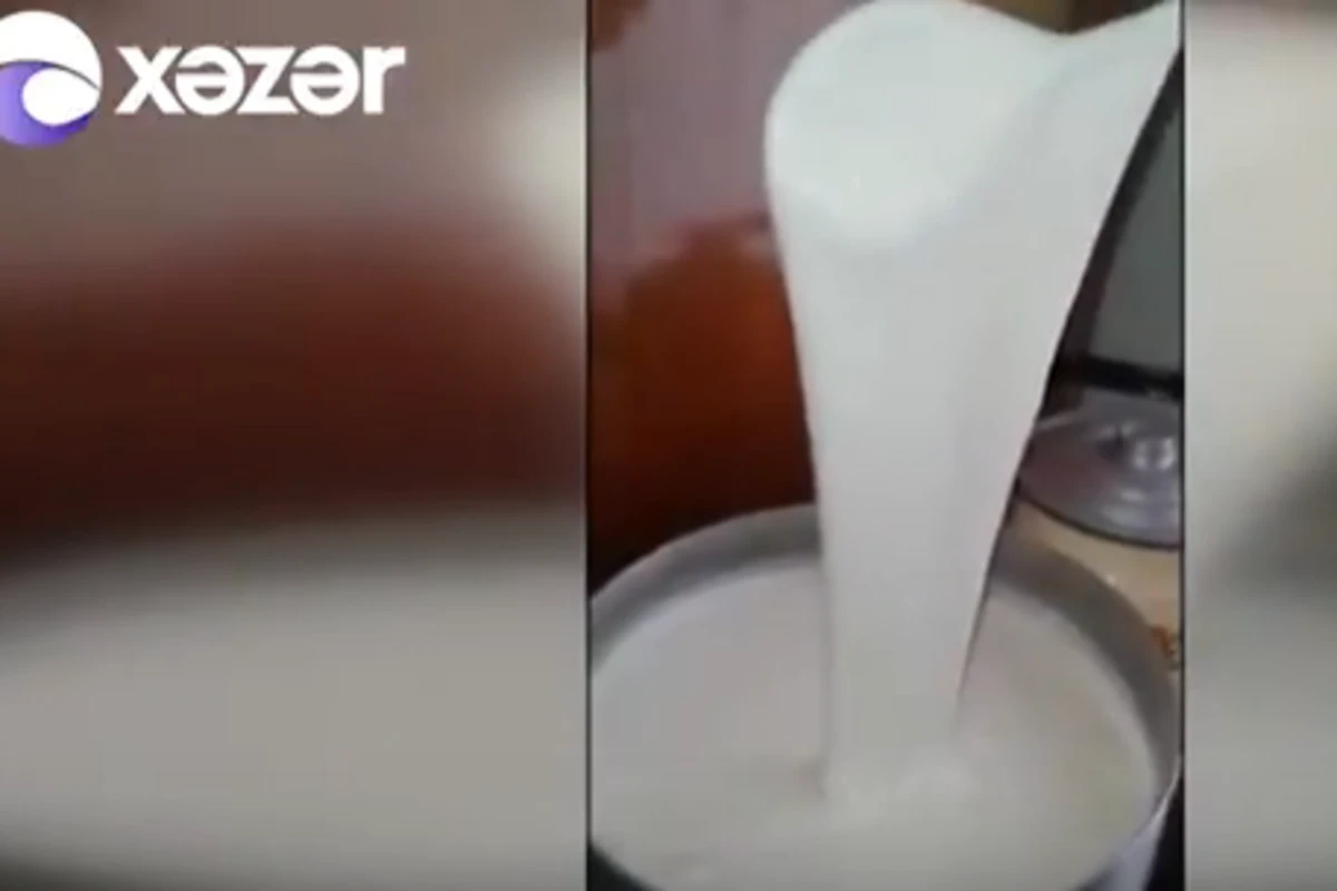 Bakıda mağazalarda satılan südün ŞOK görüntüsü (VİDEO)