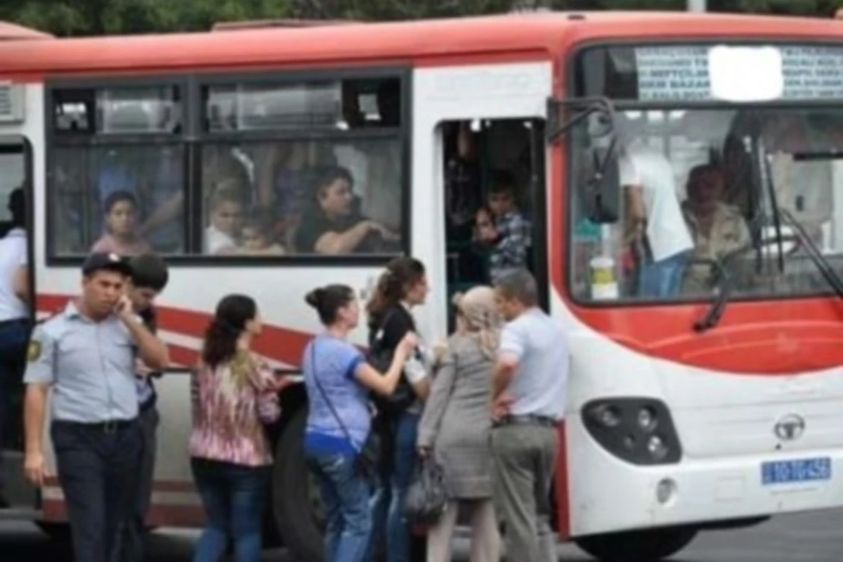 В Баку угнали пассажирский автобус В Баку угнали пассажирский автобус