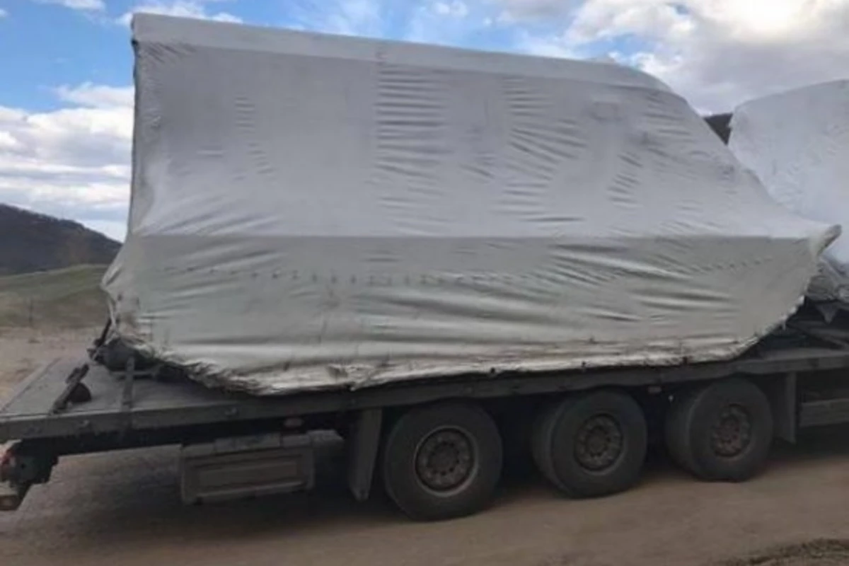 В Грузии заметили российскую военную колонну, направляющуюся в Армению (видео) В Грузии заметили российскую военную колонну, направляющуюся в Армению (видео)