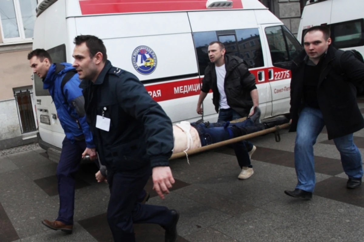 При теракте в Санкт-Петербурге ранен Заур Велиев