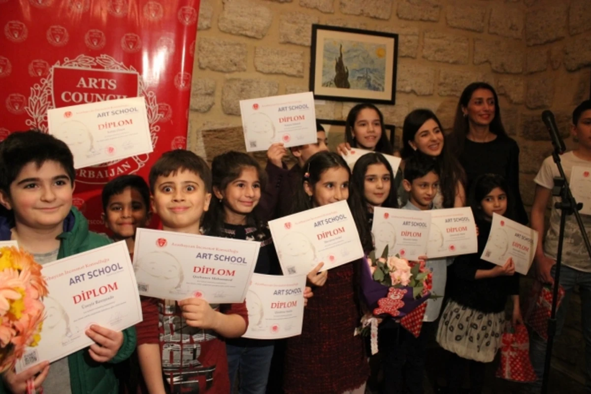Bakıda Bahar adlı hesabat sərgisi keçirildi (FOTO)
