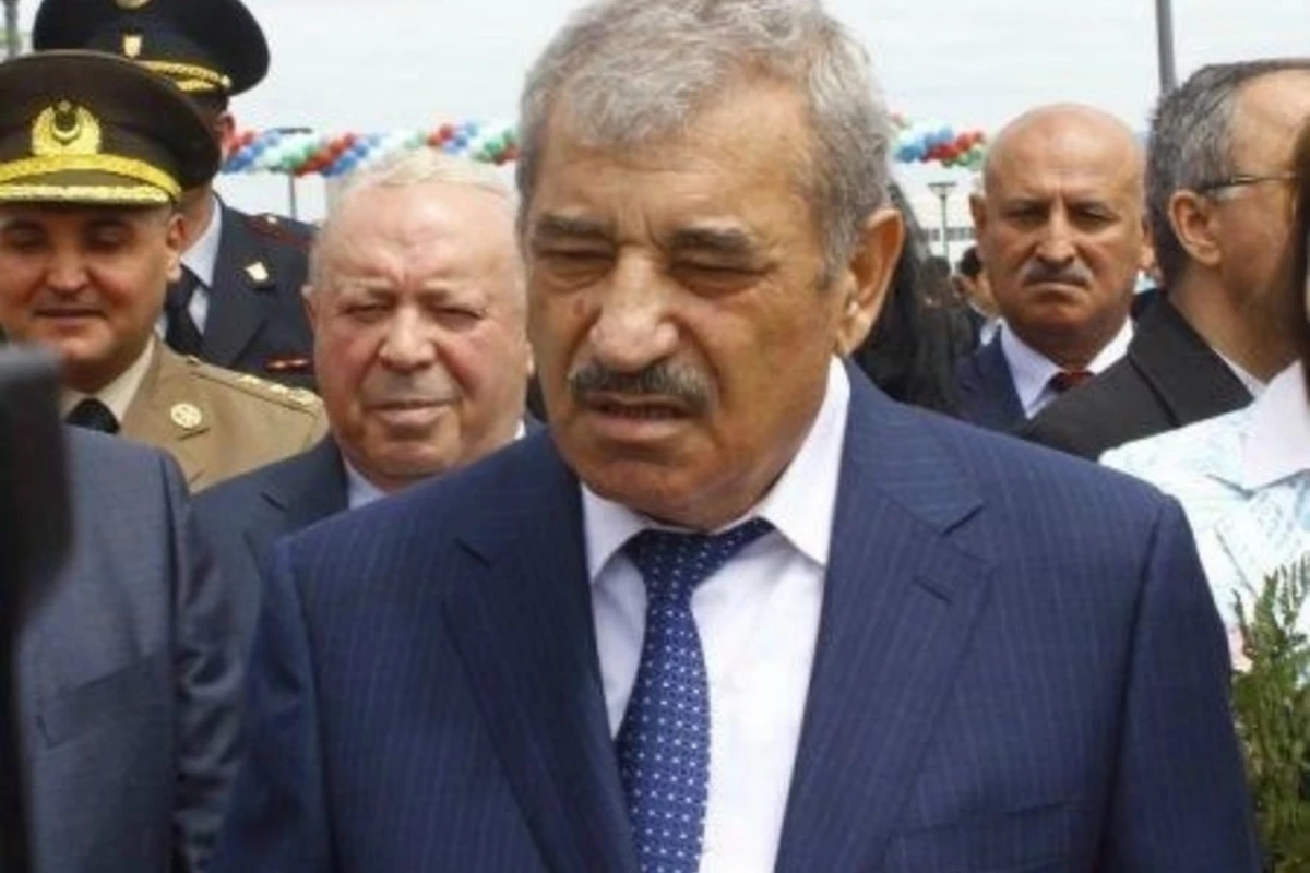Снос мечети Hacı Cavad на Советской приостановлен