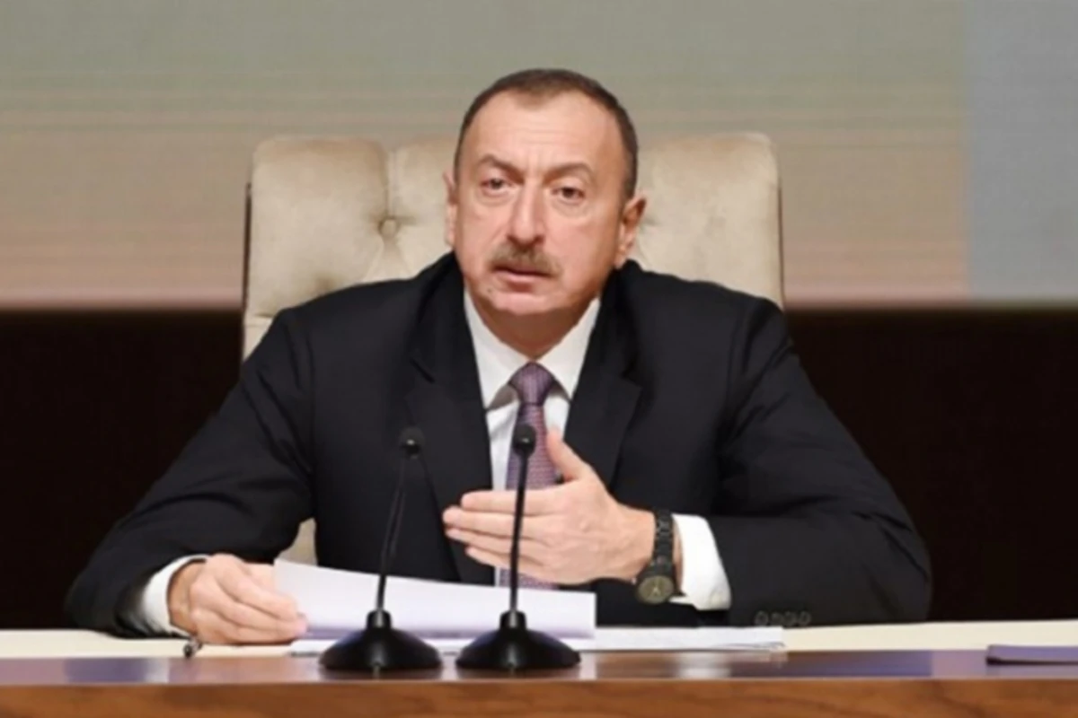 Ильхам Алиев поручил приостановить снос мечети на Советской