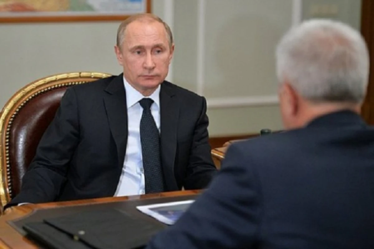Azərbaycanlı milyarder Putinə söz verdi: Satmayacam Azərbaycanlı milyarder Putinə söz verdi: Satmayacam