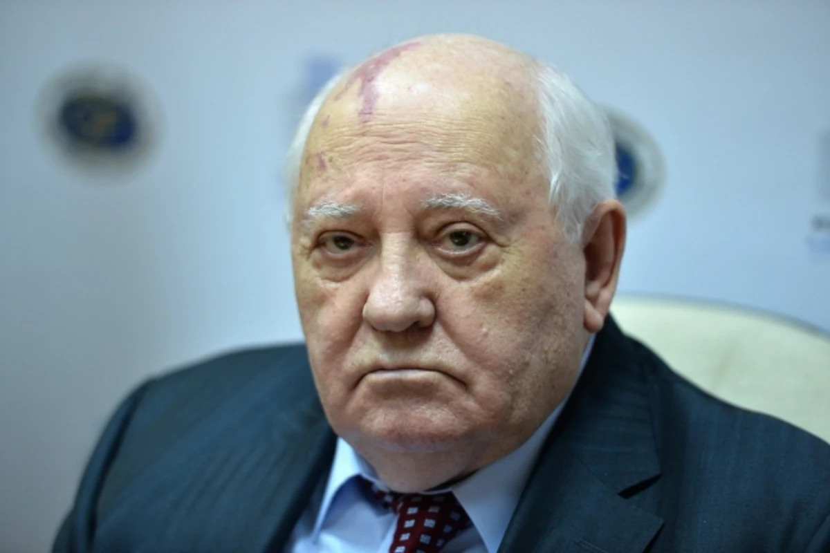 Горбачев: Мир готовится к новой войне