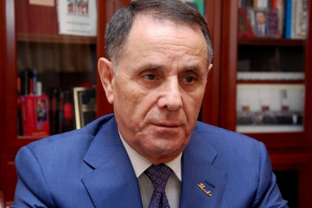 Novruz Məmmədovla amerikalı diplomat arasında qalmaqal - FOTO Novruz Məmmədovla amerikalı diplomat arasında qalmaqal - FOTO