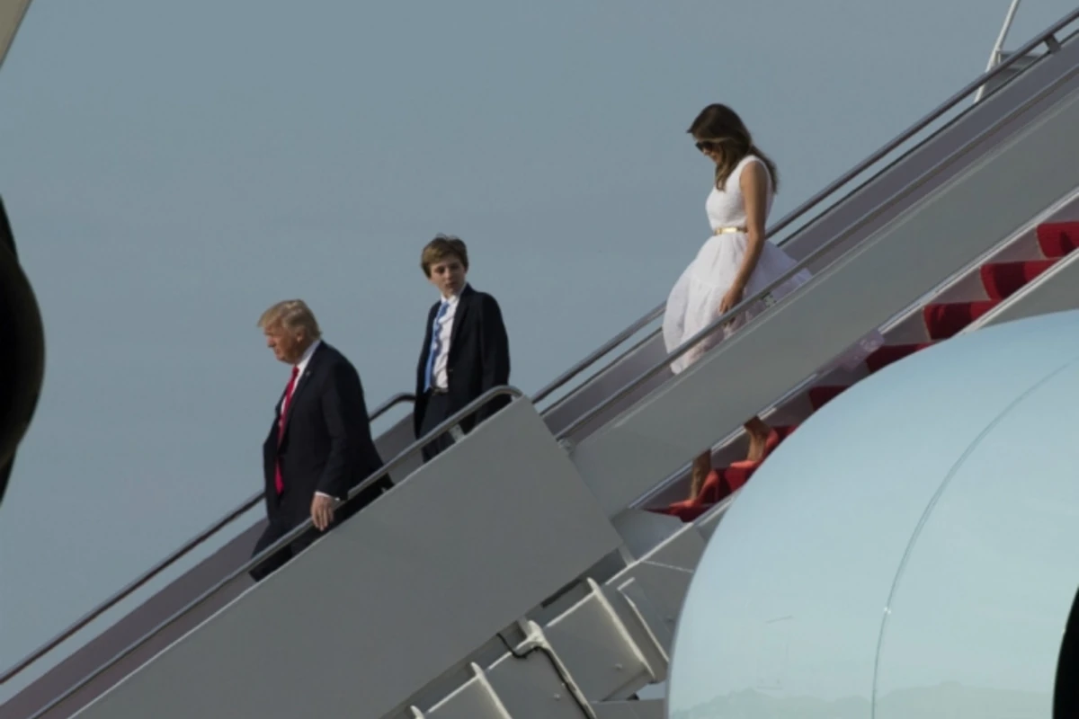 Дональда Трампа обвинили в неуважении к Мелании (фото)