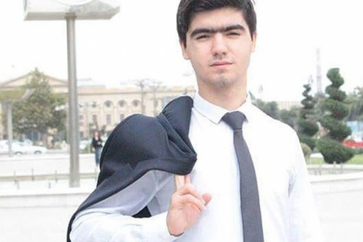 Efirdə lağa qoyulan Orxan Fəxrəddinov sektor müdiri imiş - FOTO
