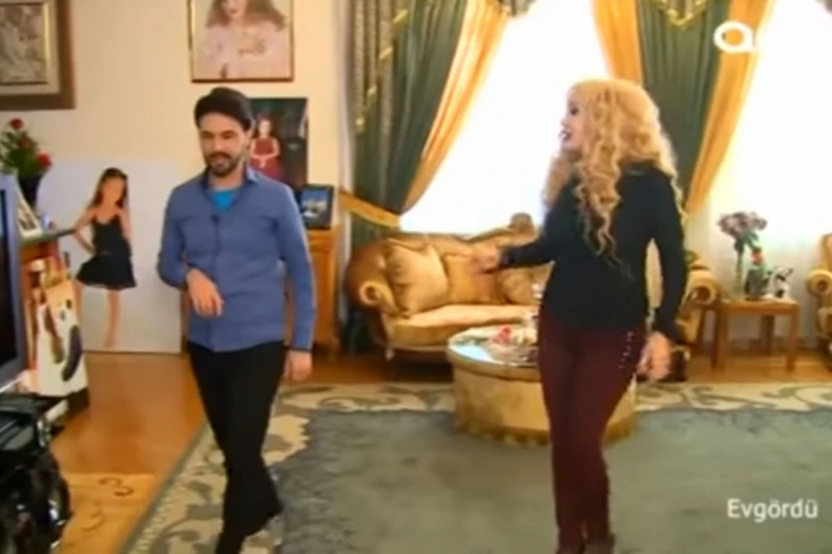 Məleykə Əsədovanın dəbdəbəli evi (VİDEO)