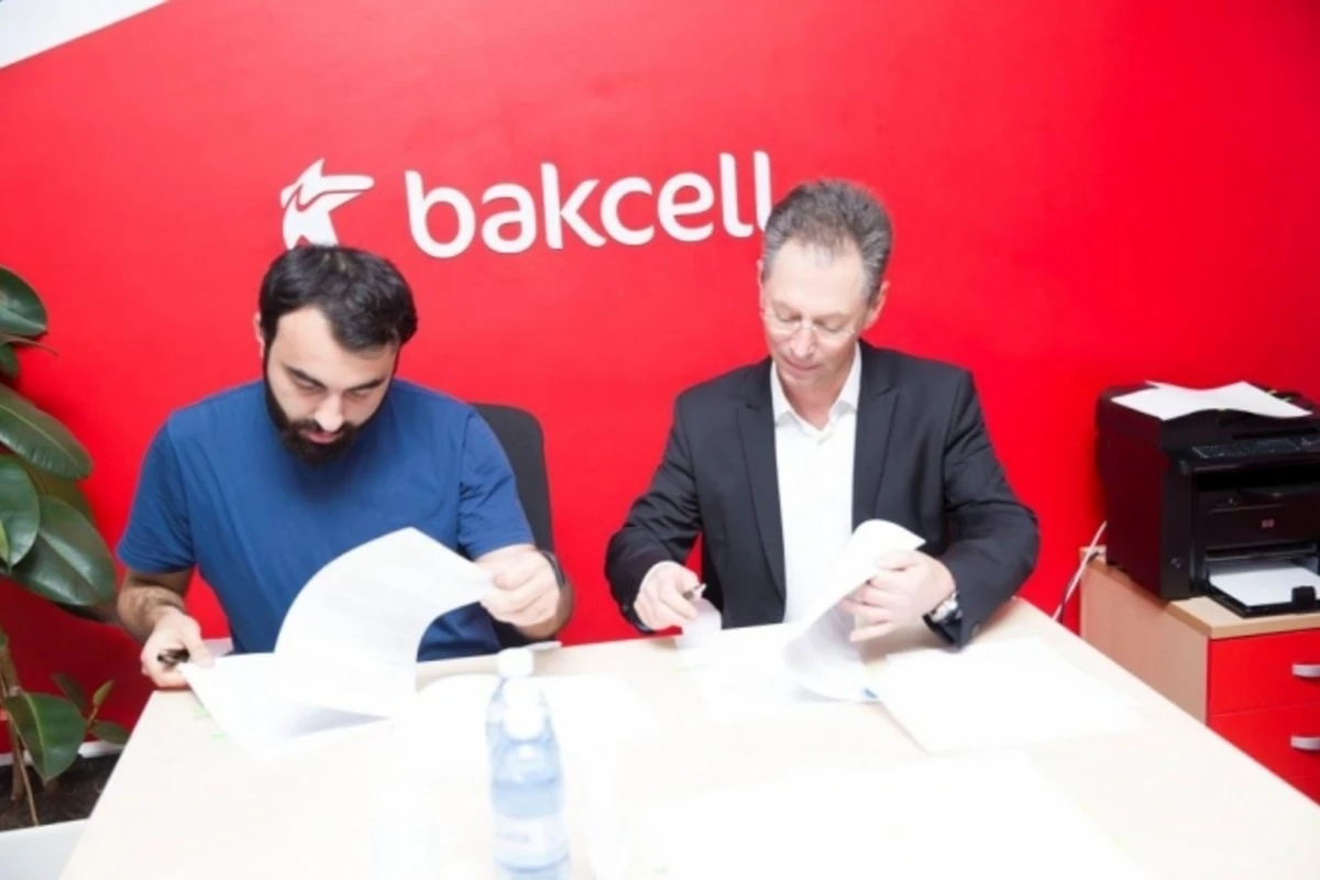 Компания Bakcell объявила имена победителей прошедших отбор  для участия в программе Applab