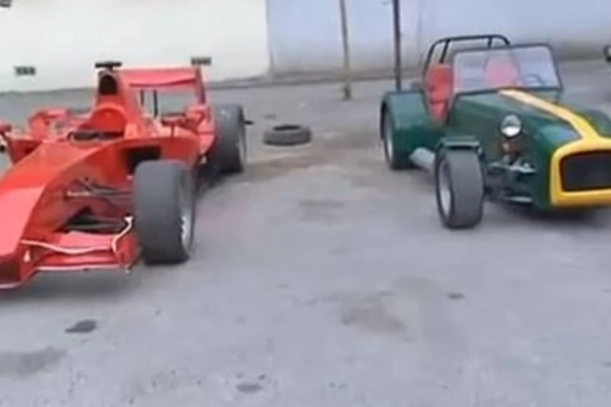 Азербайджанец продает сконструированный им Ferrari за 35 тысяч (видео)