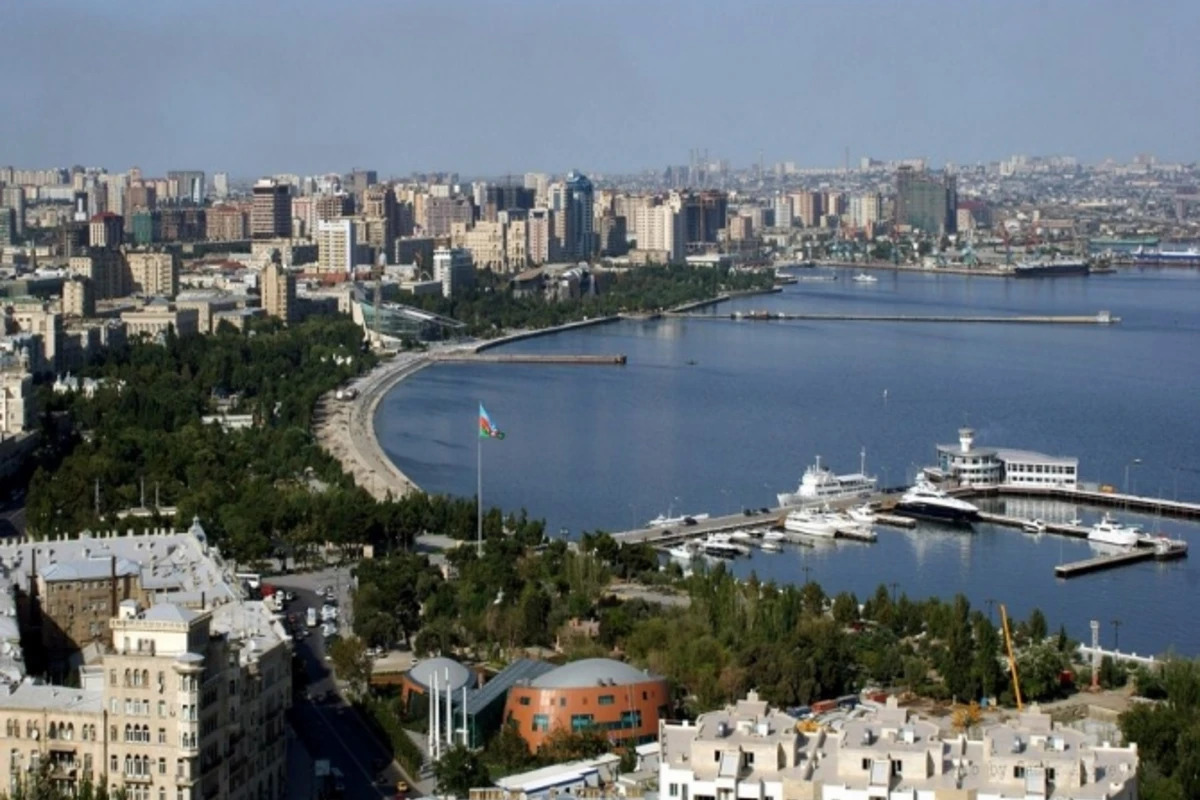 Девятиэтажки в Баку пока сносить не будут (фото)