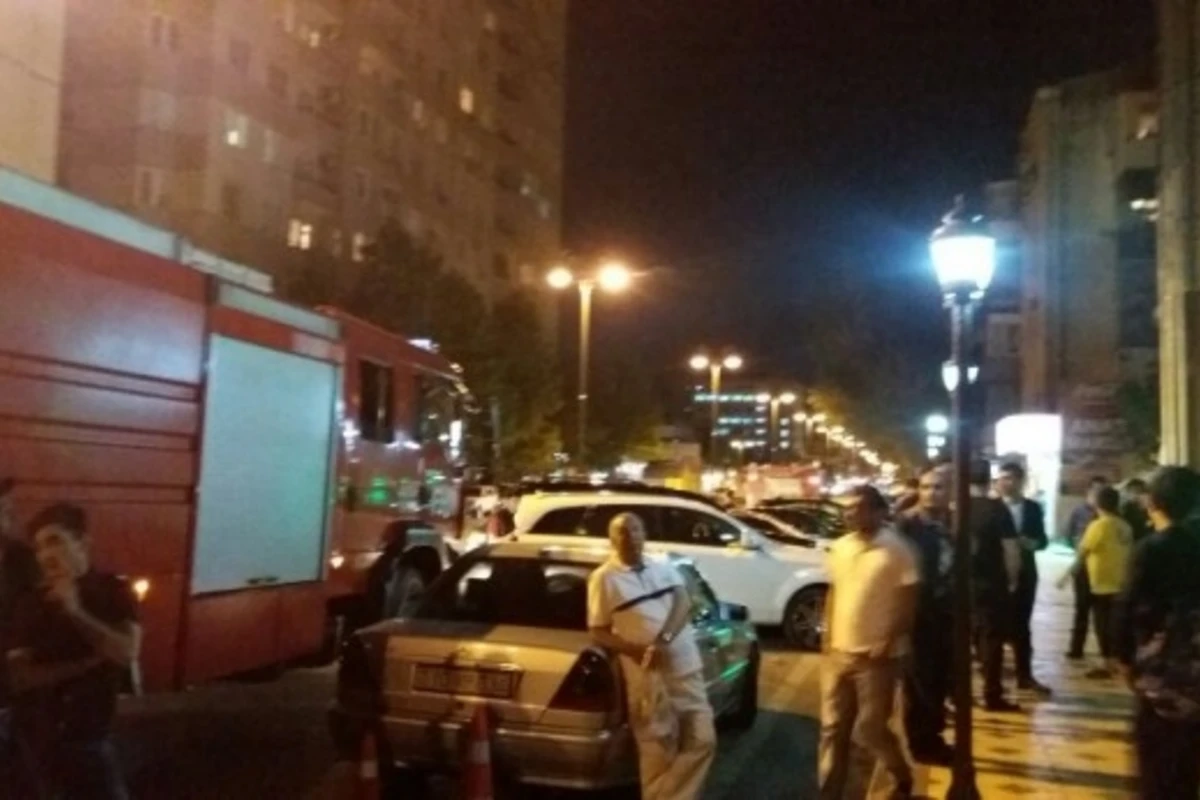Bakıda Niaqara restoranında yanğın olub - VİDEO/FOTO