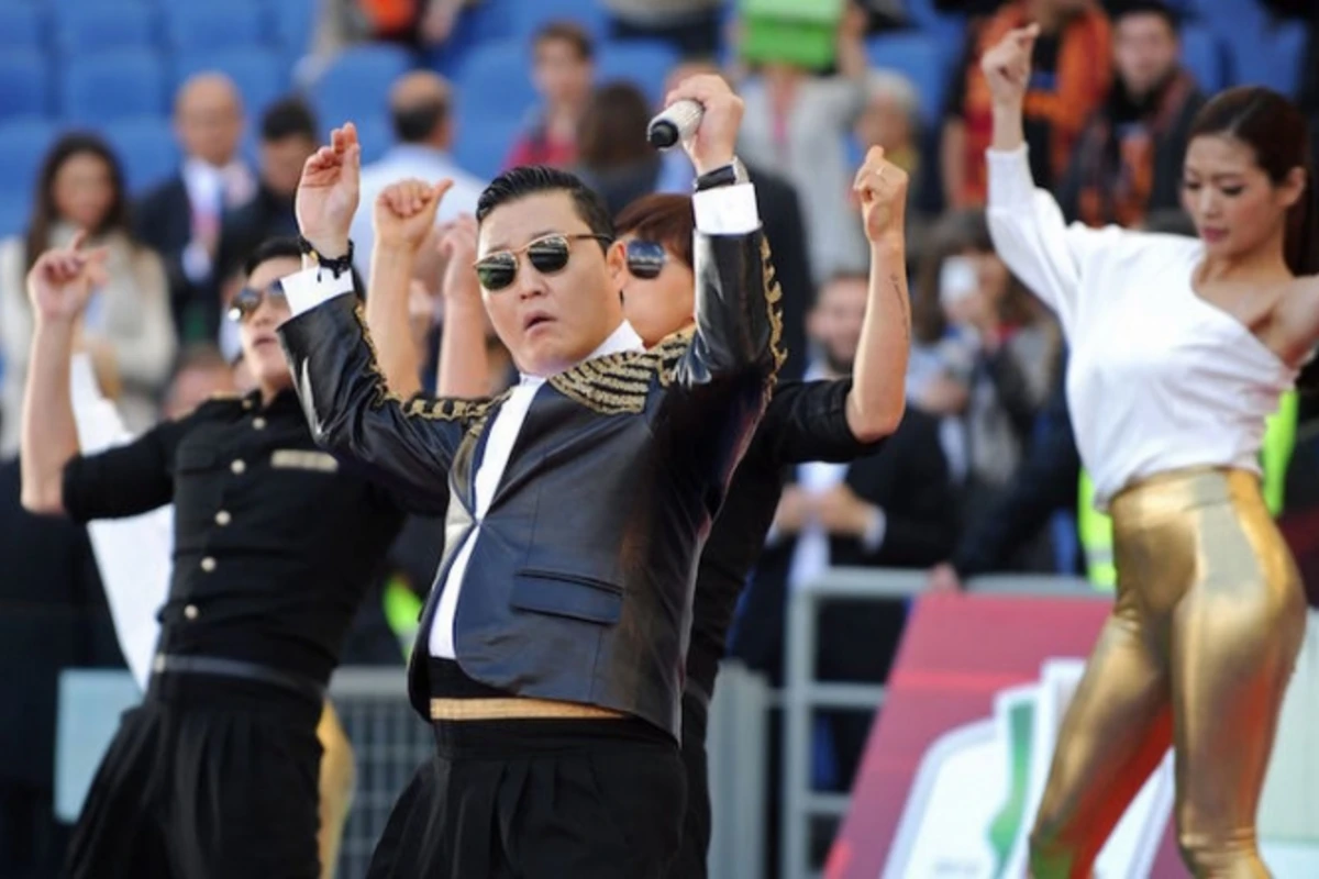 Автор Gangnam Style выпустил сразу два сумасшедших клипа (видео)