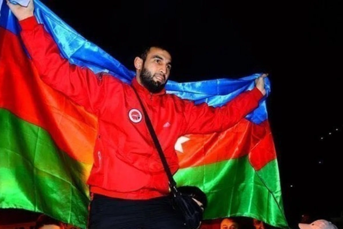Azərbaycanlı çempion Türkiyədə güllələndi - 6 nəfər yaralandı (VİDEO) Azərbaycanlı çempion Türkiyədə güllələndi - 6 nəfər yaralandı (VİDEO)