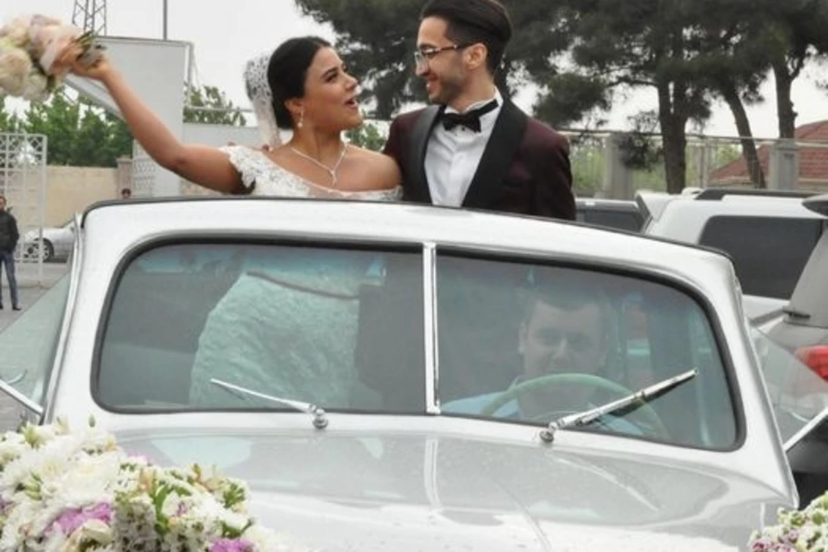 Xalq artisti oğluna toy etdi – FOTO Xalq artisti oğluna toy etdi – FOTO