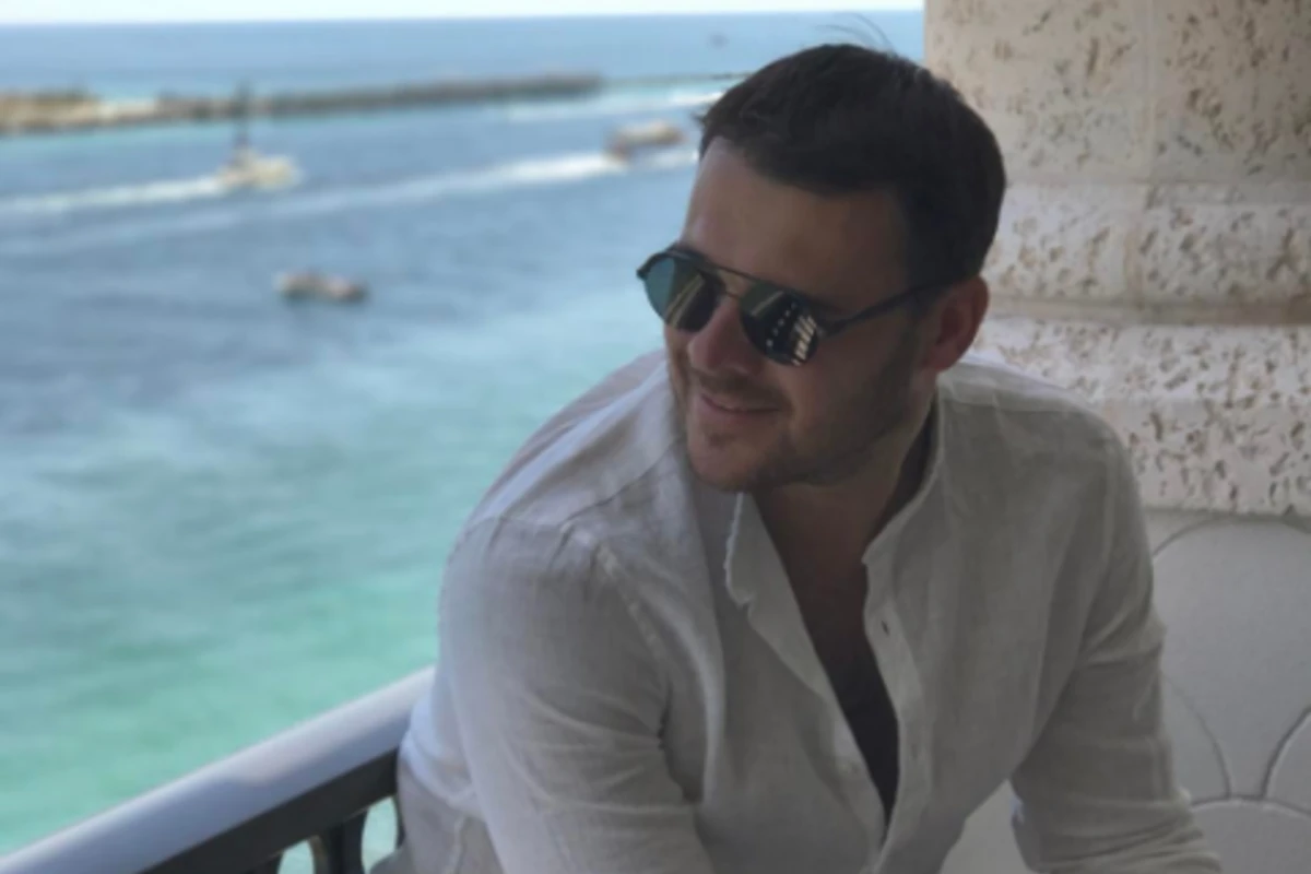 Эмин Агаларов: Мне так нравится, когда ты здесь со мной (видео)