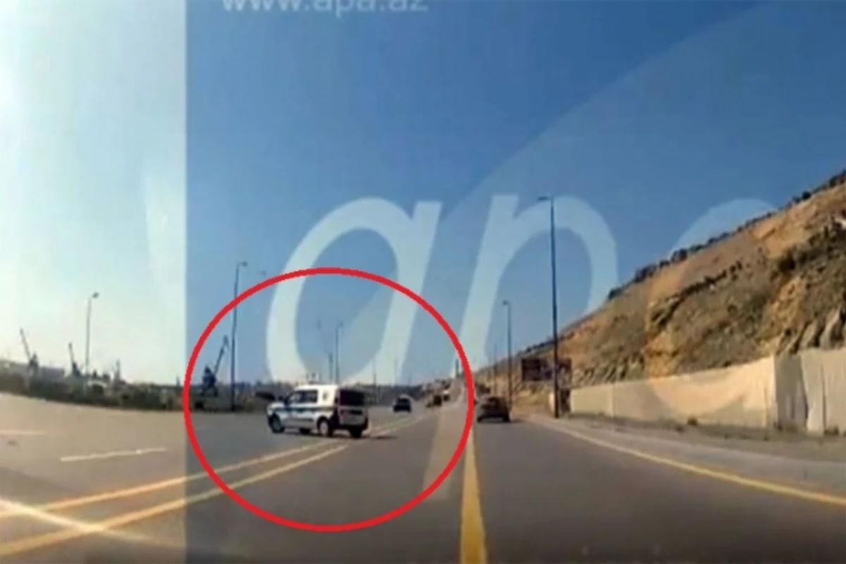 Bakıda PPX ilə Porschenin toqquşduğu dəhşətli qəza anı (VİDEO) Bakıda PPX ilə Porschenin toqquşduğu dəhşətli qəza anı (VİDEO)