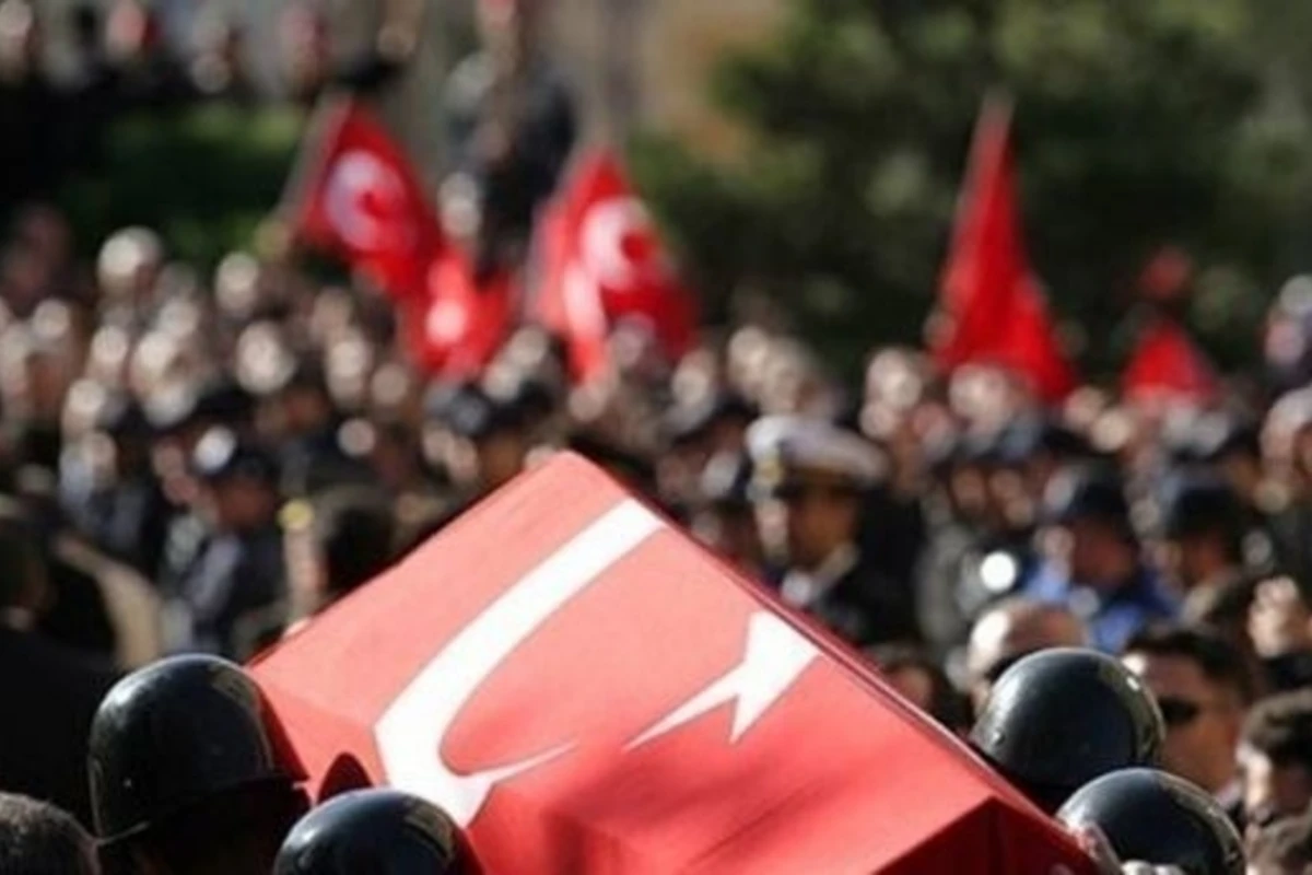 Türkiyədə PKK ilə atışma: üç əsgər şəhid oldu Türkiyədə PKK ilə atışma: üç əsgər şəhid oldu