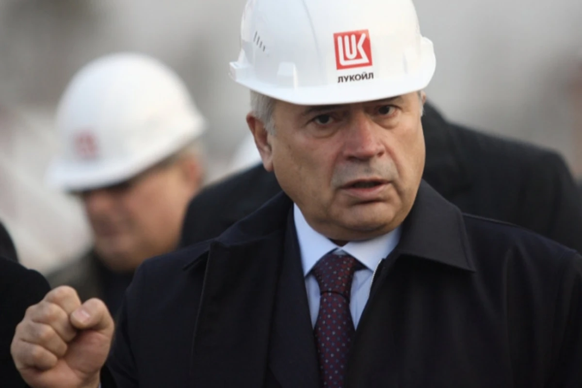 Вагит Алекперов покупает нефтяную компанию у катарского шейха Вагит Алекперов покупает нефтяную компанию у катарского шейха