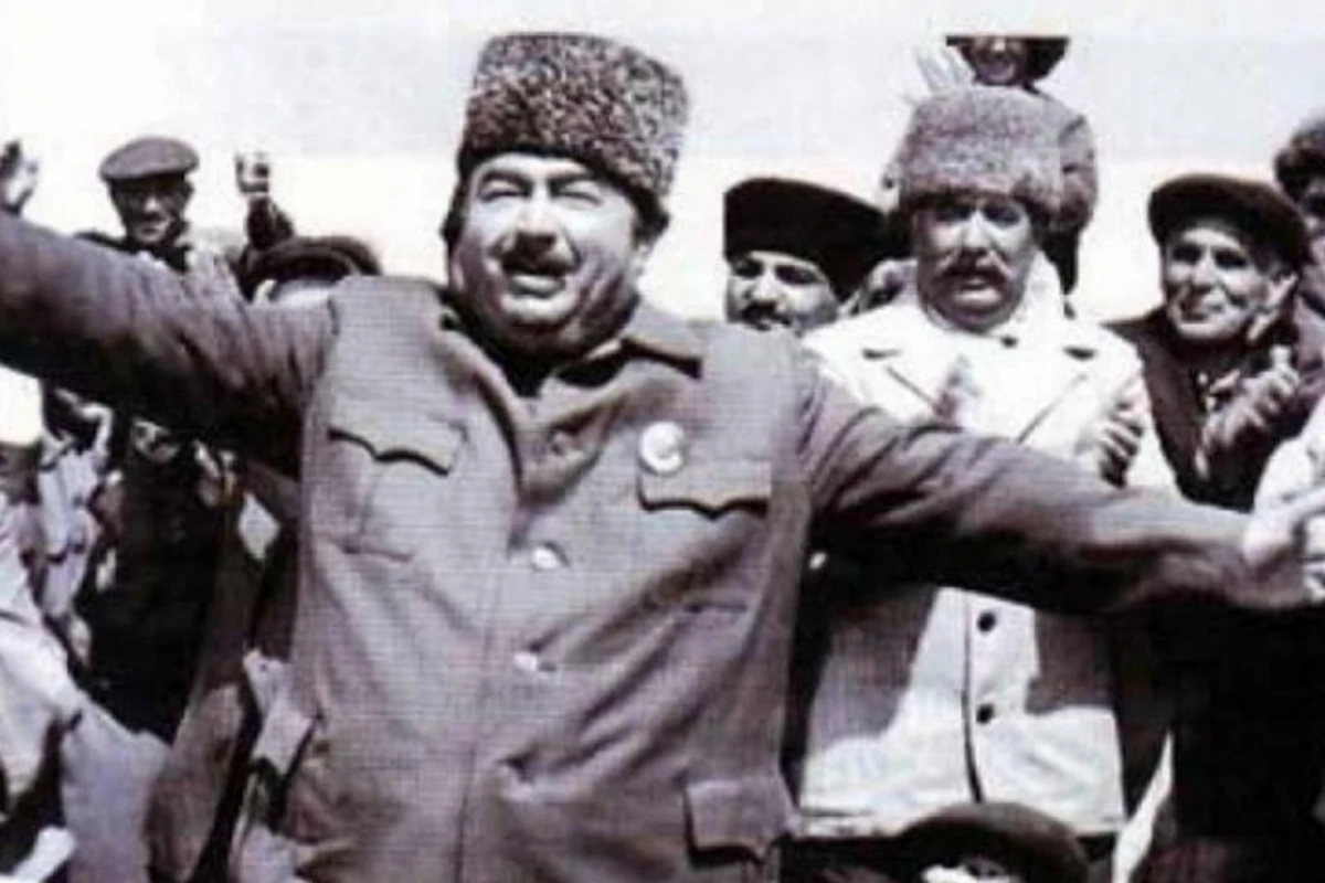 Səməd Vurğunu xilas edən bəy oğlu - Adil İsgəndərov haqqında bilmədiklərimiz - FOTO