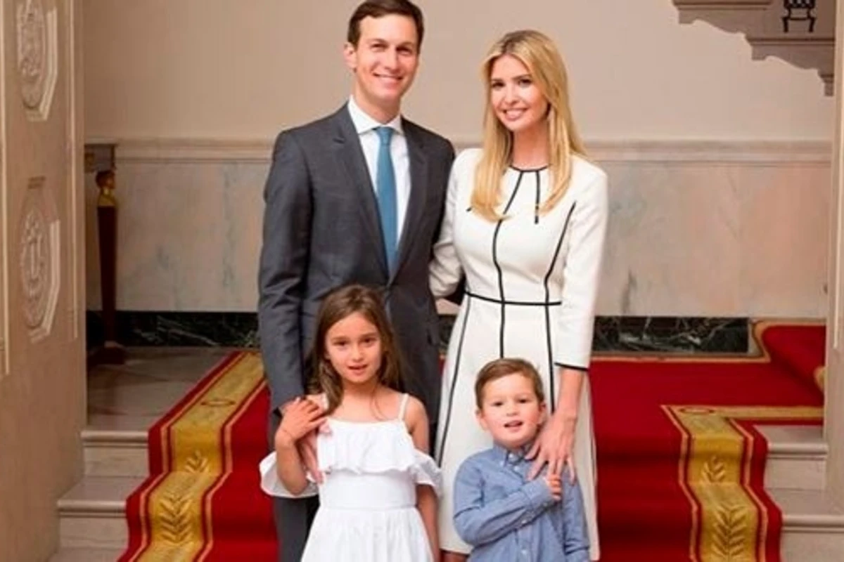 Семья Дональда Трампа поздравила его с днем рождения (фото)