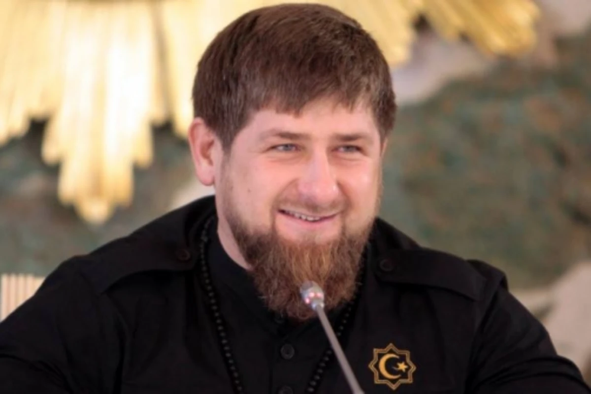 Рамзан Кадыров подарил квартиру еще одной многодетной семье (видео)