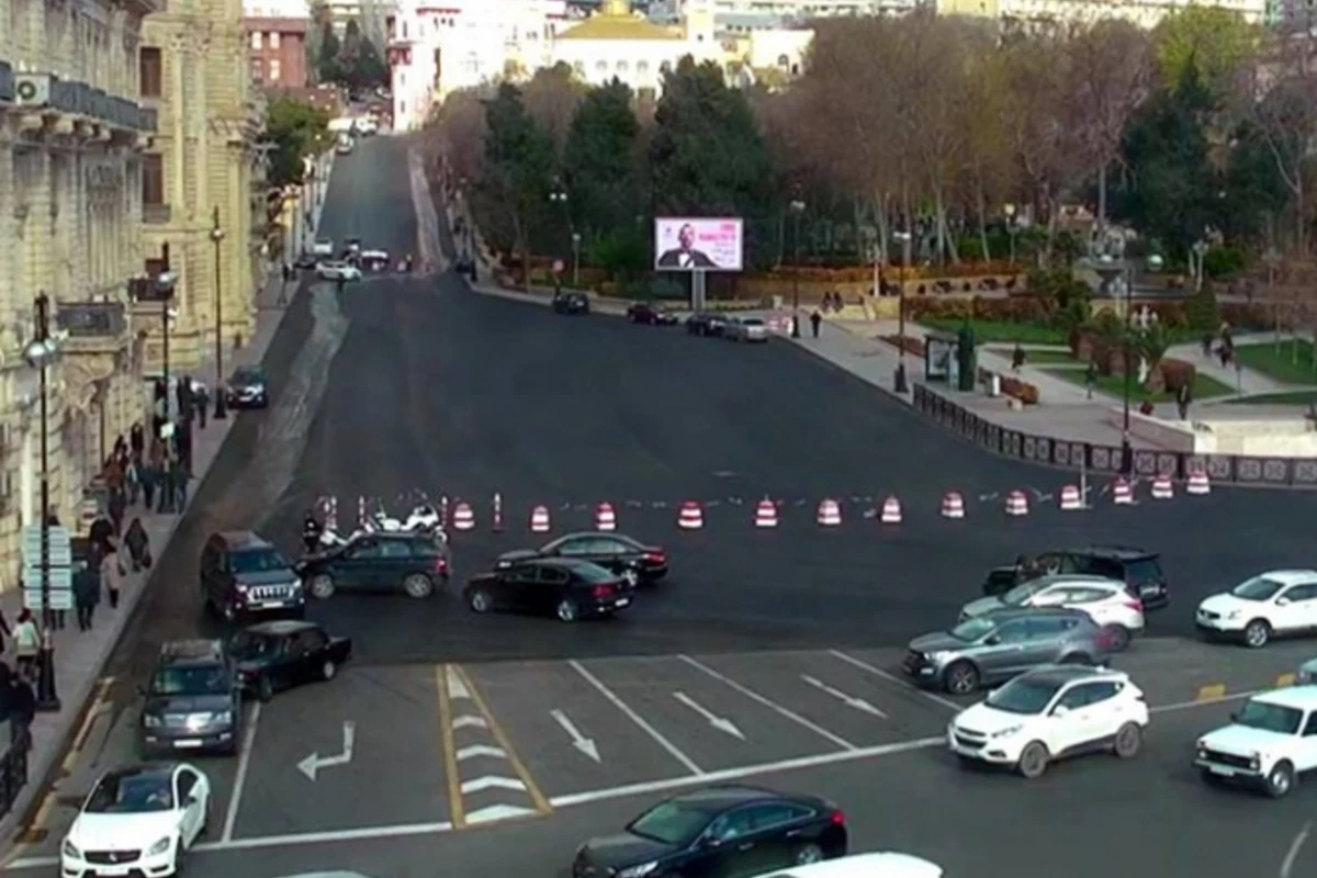 Стало известно, когда откроют дороги в центре Баку