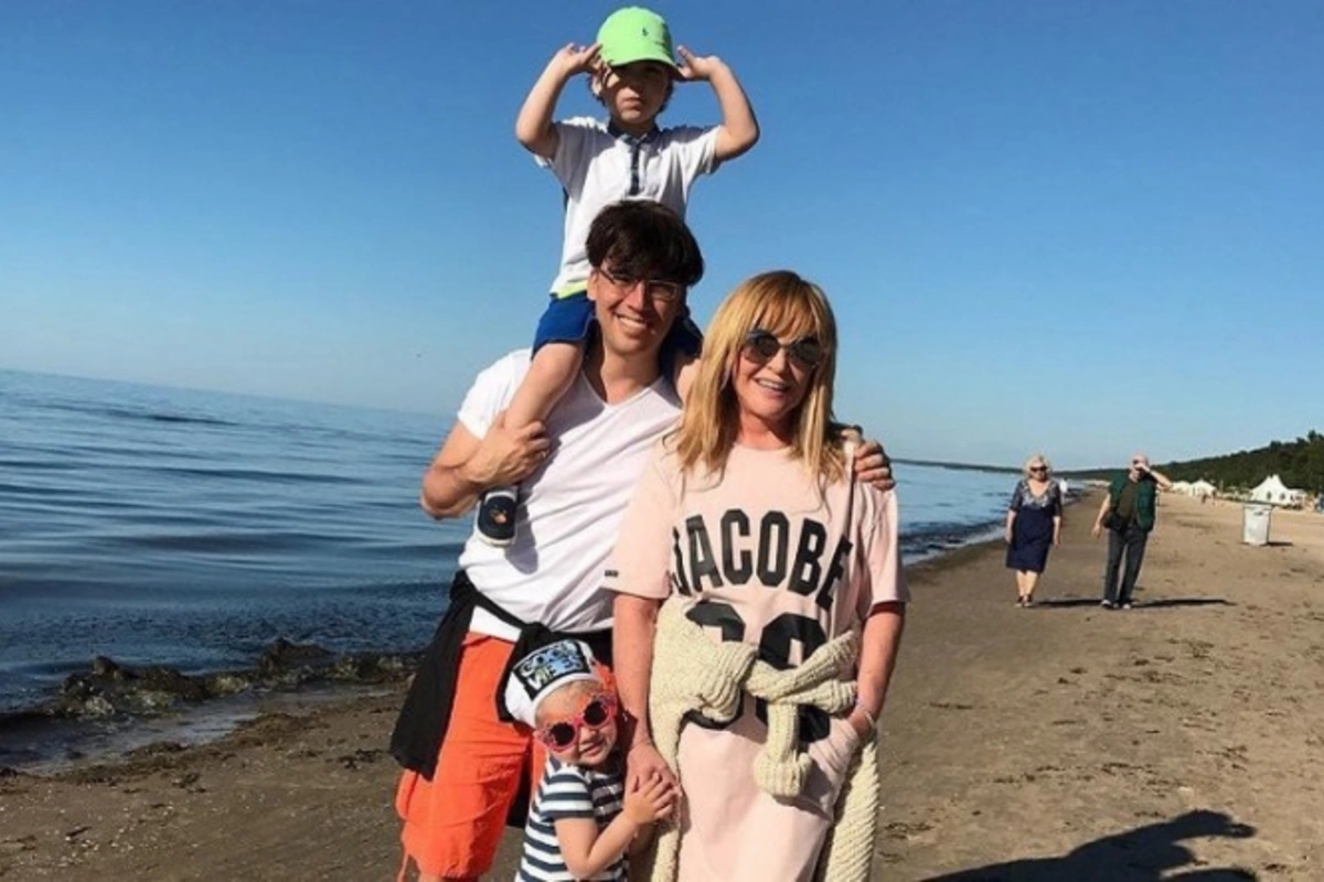 Максим Галкин поделился новым ВИДЕО с Аллой Пугачевой и двойняшками Максим Галкин поделился новым ВИДЕО с Аллой Пугачевой и двойняшками
