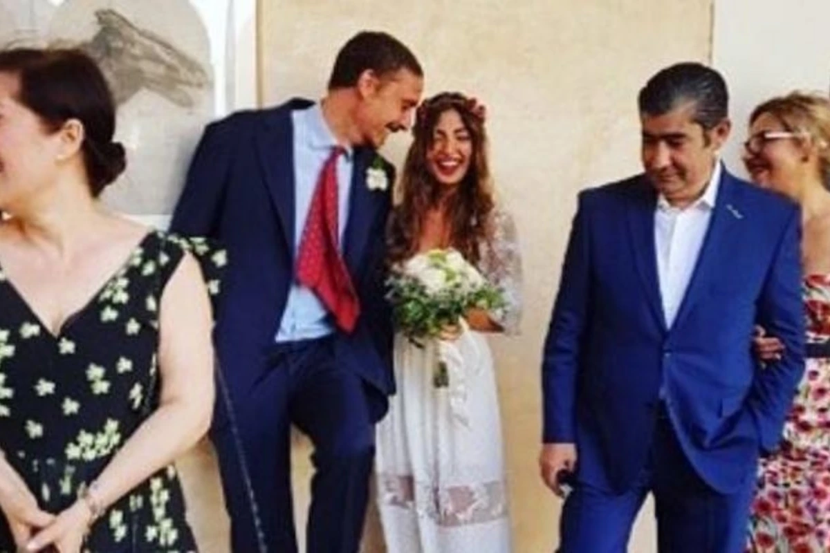 Azərbaycanlı iş adamının qızı İtaliyada ərə getdi - FOTO