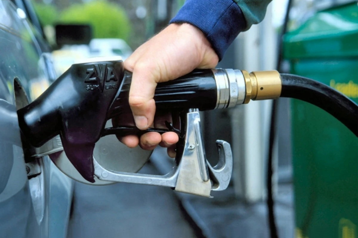 Тарифный Совет поднял цены на бензин