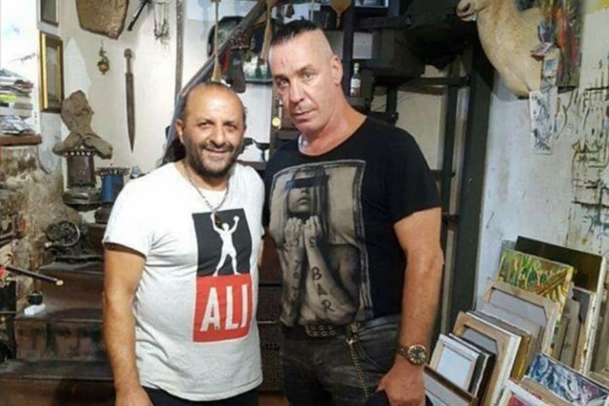 Солист группы Rammstein прогулялся по Ичери Шехер (фото)
