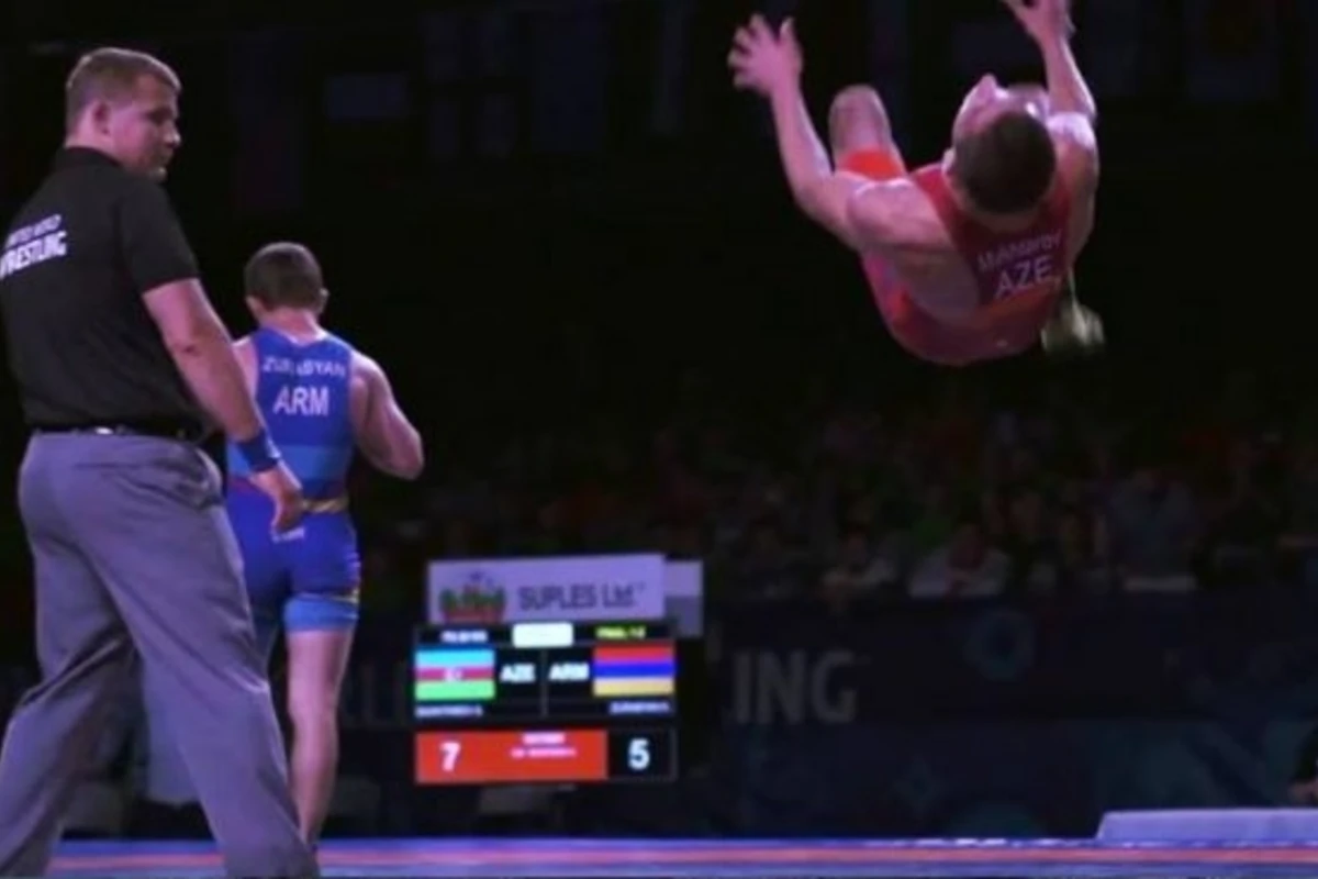 Азербайджанский борец победил армянина и стал чемпионом мира (видео)