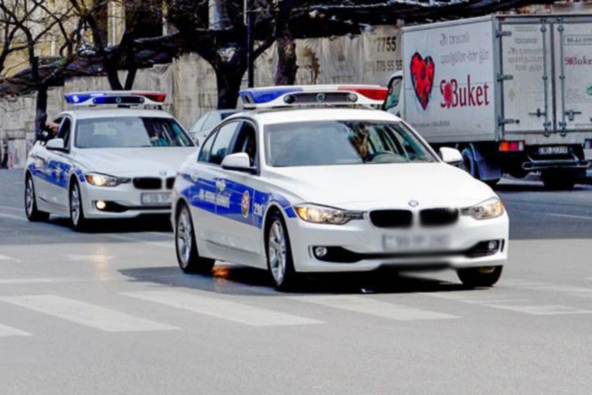 Yol polisi “led” işıqlarla bağlı xəbərdarlıq etdi Yol polisi “led” işıqlarla bağlı xəbərdarlıq etdi