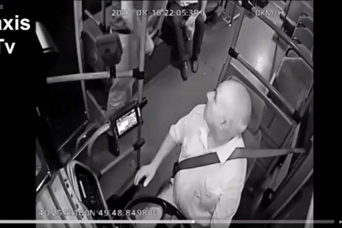 Установлена личность пассажира, направившего пистолет на водителя автобуса (видео)