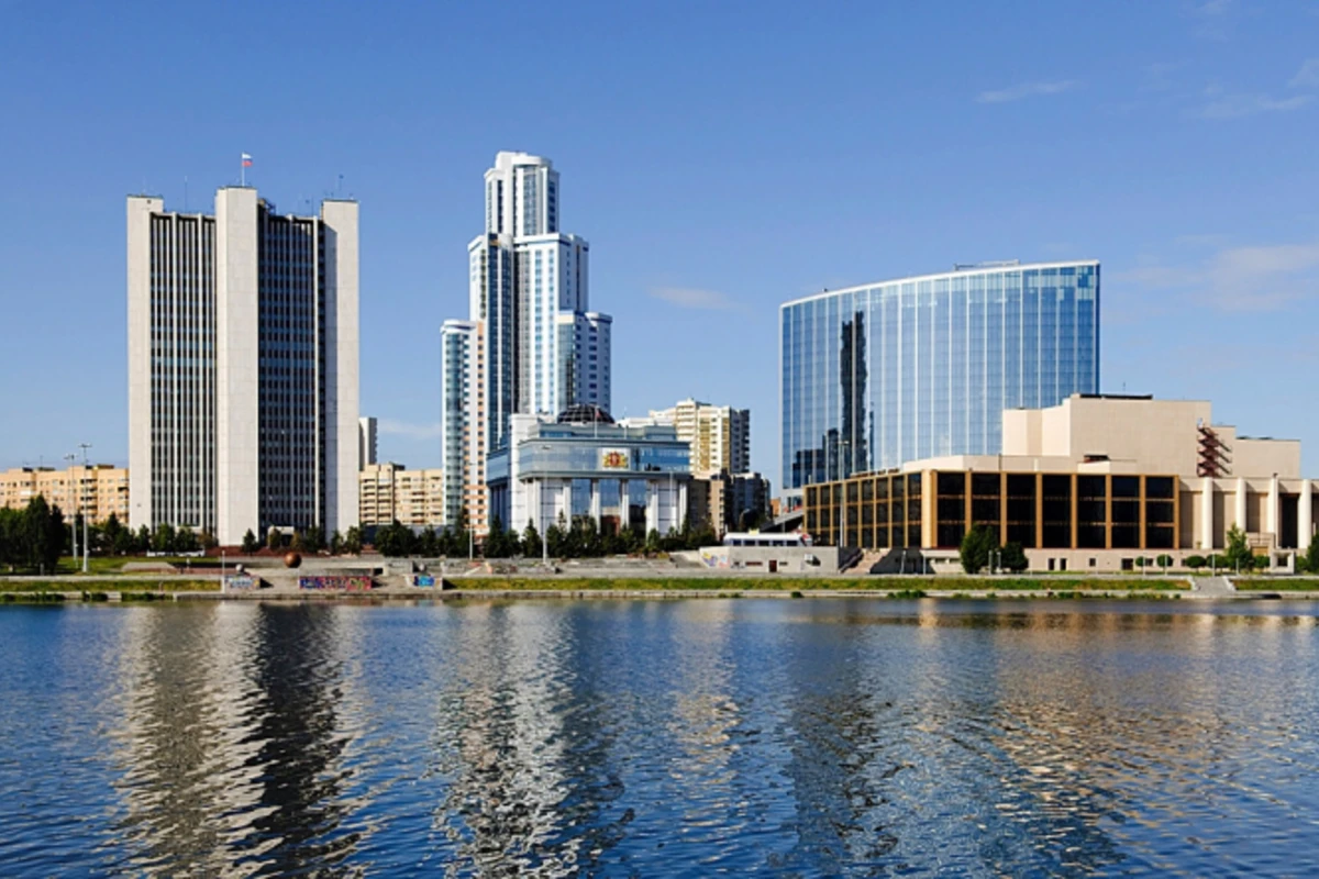 В Екатеринбурге откроется торговый центр Baku Plaza
