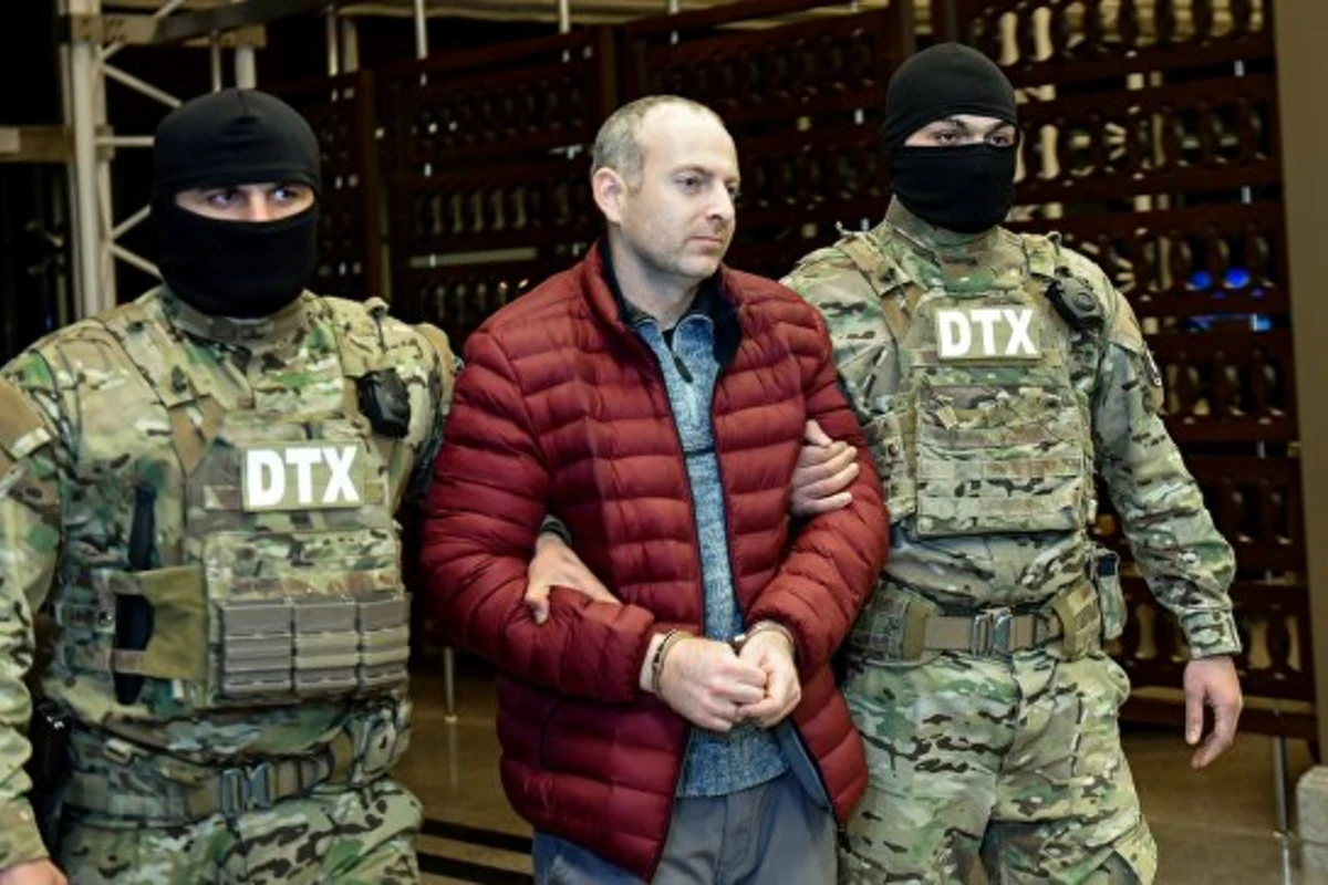 Лапшин в исправительном учреждении предпринял попытку самоубийства
