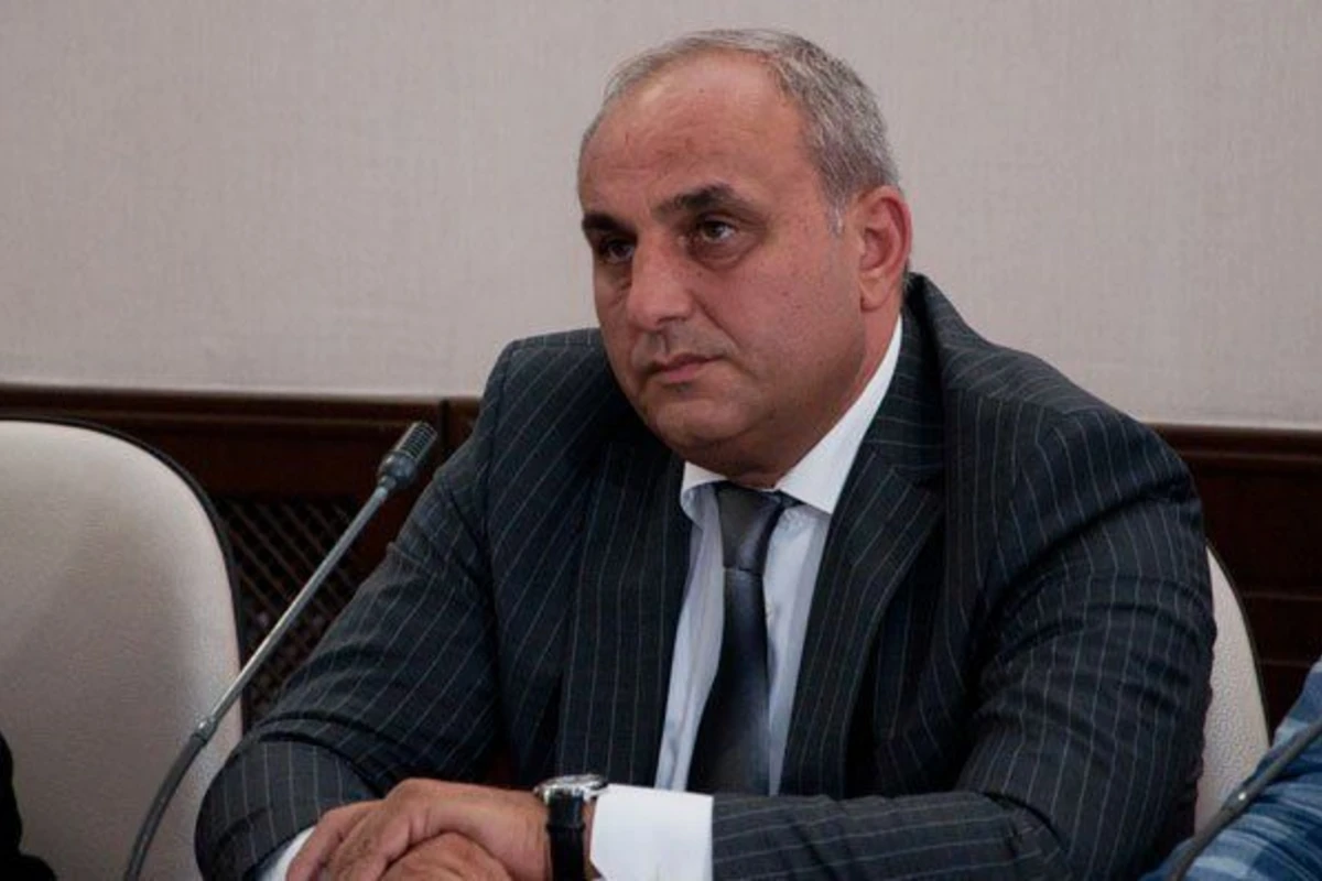 Əməkdar artist işdən azad edildi Əməkdar artist işdən azad edildi
