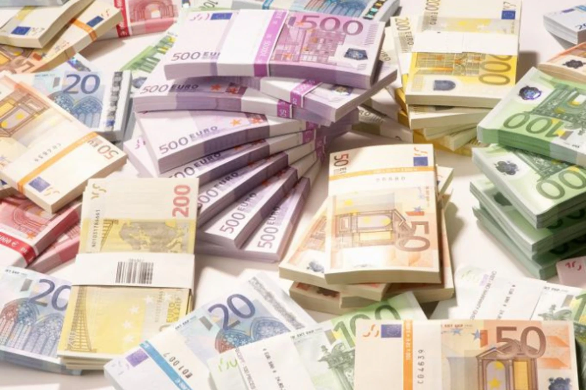 Азербайджан даст Ирану кредит в размере 500 млн евро