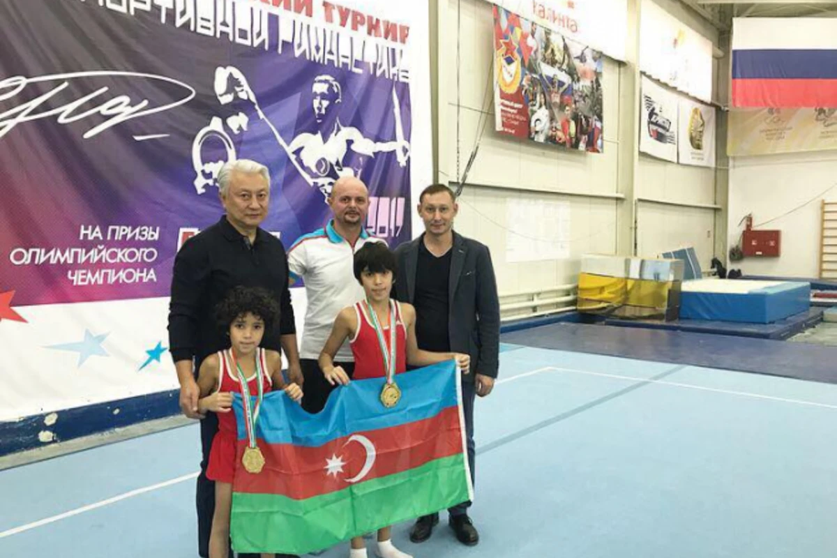 Azərbaycanlı gimnast qardaşlar Ümumrusiya yarışlarında qalib oldu (VİDEO) Azərbaycanlı gimnast qardaşlar Ümumrusiya yarışlarında qalib oldu (VİDEO)