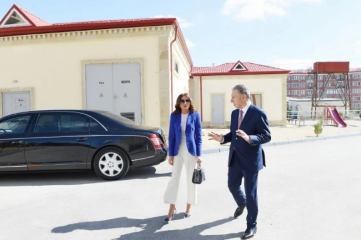 I vitse-prezident Ramanada məcburi köçkünlər üçün inşa edilən bina ilə tanış olub - FOTO I vitse-prezident Ramanada məcburi köçkünlər üçün inşa edilən bina ilə tanış olub - FOTO