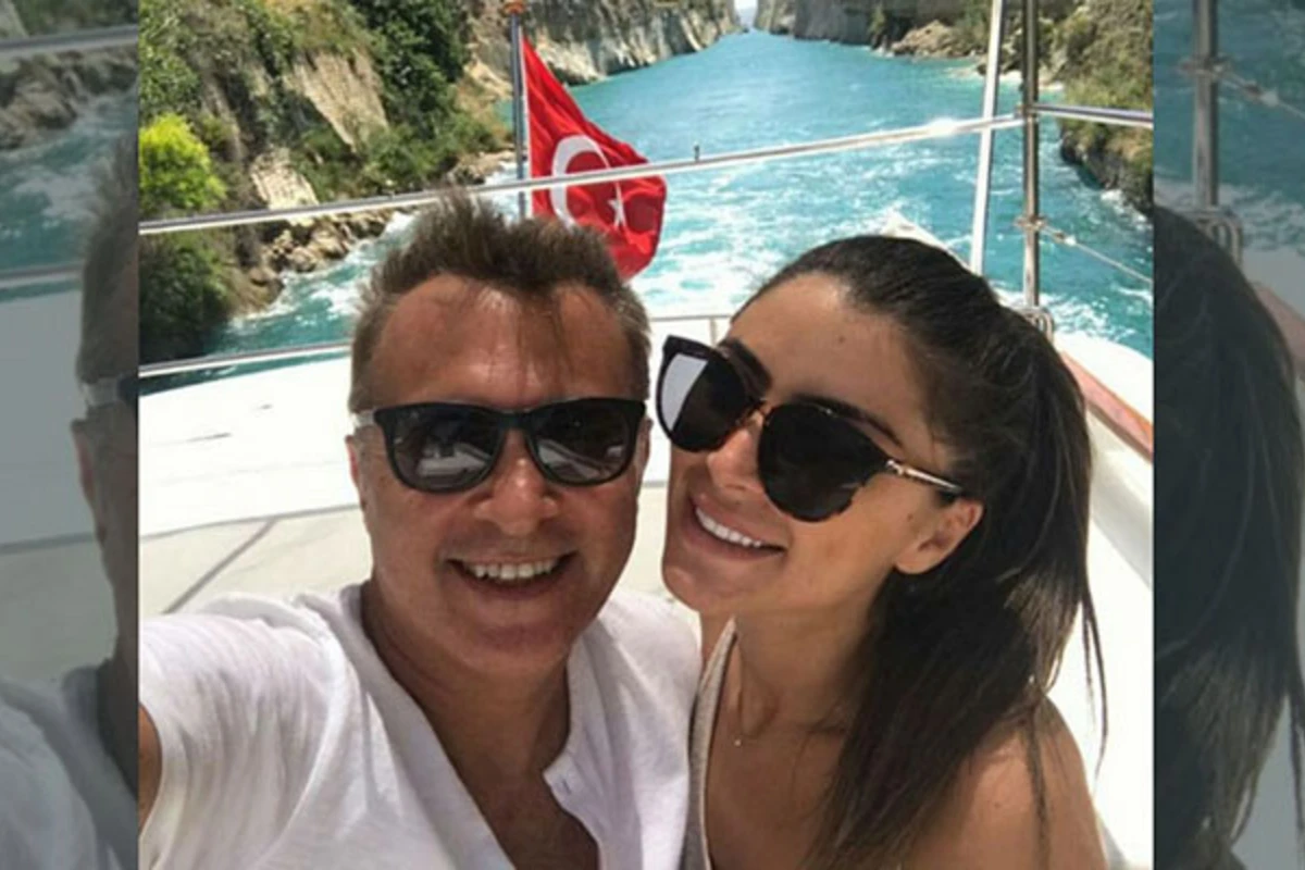 “Beşiktaş”ın prezidenti azərbaycanlı sevgilisini evdən qovdu (FOTO) “Beşiktaş”ın prezidenti azərbaycanlı sevgilisini evdən qovdu (FOTO)