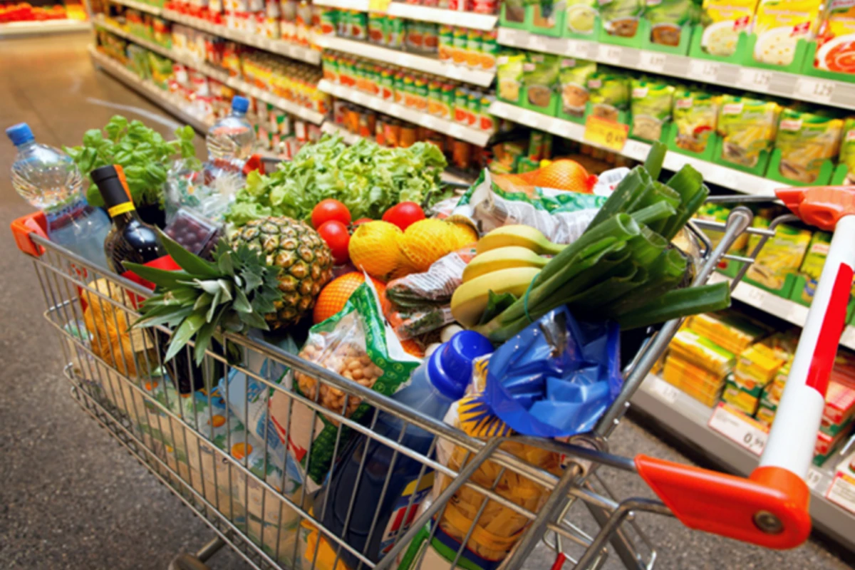 Азербайджанцы потратили на продукты 13 миллиардов