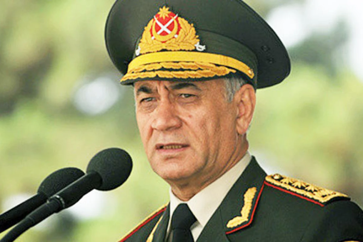 Ramil Usubov polkovniki təqaüdə göndərdi Ramil Usubov polkovniki təqaüdə göndərdi