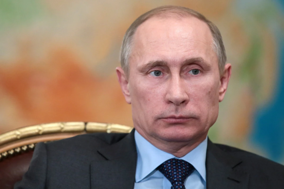 Путин снизил себе зарплату
