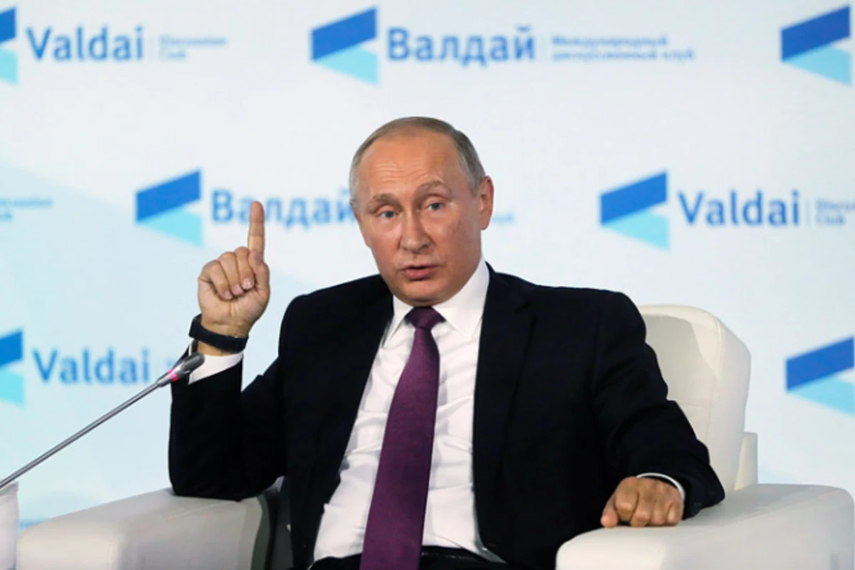 Путин рассказал анекдот в ответ на вопрос о выборах (видео) Путин рассказал анекдот в ответ на вопрос о выборах (видео)