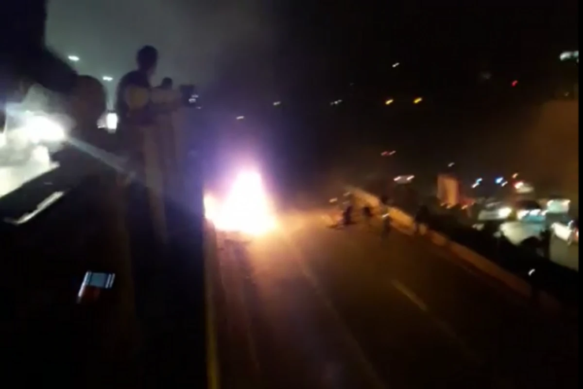 SON DƏQİQƏ: Bakıda TIR yanır - VİDEO SON DƏQİQƏ: Bakıda TIR yanır - VİDEO